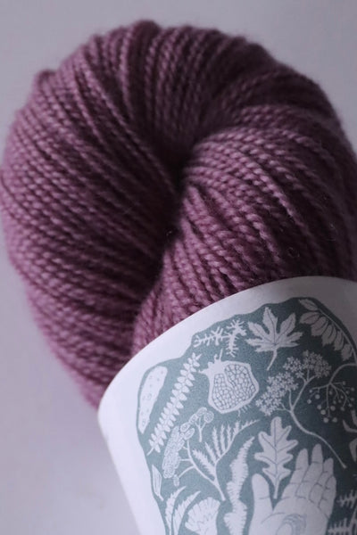 Naturally Dyed Corriedale High Twist Sock Yarn 100g Col Heather Mauve